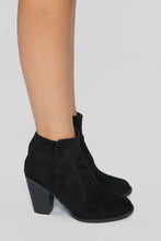 Load image into Gallery viewer, Note To Self Bootie - Black