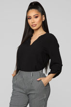 Load image into Gallery viewer, Essential V Neck Shirt - Black