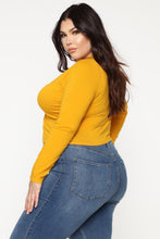 Load image into Gallery viewer, Never Let Go Top - Mustard
