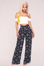 Load image into Gallery viewer, Smock Or Slay Top - Off White
