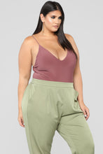 Load image into Gallery viewer, Sleek And Slay Bodysuit - Red Brown

