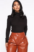 Load image into Gallery viewer, Win Knit Back Long Sleeve Top - Black
