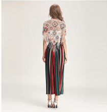 Load image into Gallery viewer, Floral Crochet Top - White Combo
