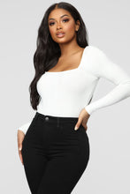 Load image into Gallery viewer, Fay Bodysuit - Off White
