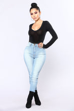 Load image into Gallery viewer, Your Everyday Long Sleeve Tee - Black
