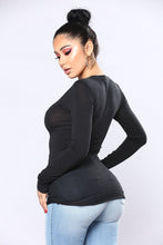 Load image into Gallery viewer, Your Everyday Long Sleeve Tee - Black
