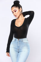 Load image into Gallery viewer, Your Everyday Long Sleeve Tee - Black
