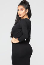 Load image into Gallery viewer, Gwen Bodysuit - Black
