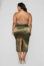 Load image into Gallery viewer, Sleek And Slay Bodysuit - Mocha
