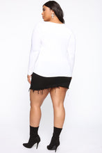 Load image into Gallery viewer, Stacy V Neck Long Sleeve Top - White
