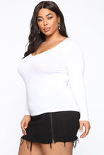 Load image into Gallery viewer, Stacy V Neck Long Sleeve Top - White
