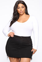 Load image into Gallery viewer, Stacy V Neck Long Sleeve Top - White
