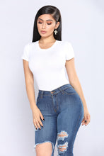 Load image into Gallery viewer, Robin Crop Top - White
