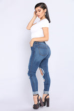 Load image into Gallery viewer, Robin Crop Top - White
