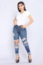 Load image into Gallery viewer, Robin Crop Top - White
