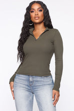 Load image into Gallery viewer, Reminds Me Of You Top - Olive
