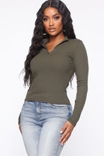 Load image into Gallery viewer, Reminds Me Of You Top - Olive
