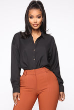 Load image into Gallery viewer, I'm The Boss Button Down Shirt - Black
