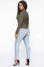 Load image into Gallery viewer, Reminds Me Of You Top - Olive

