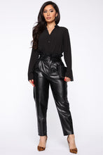 Load image into Gallery viewer, Twisted In Your Lies Top - Black
