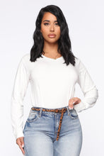 Load image into Gallery viewer, Jennifer Long Sleeve Crew Neck Tee - White
