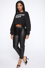 Load image into Gallery viewer, Independent Woman Sweatshirt - Black
