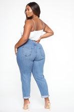 Load image into Gallery viewer, KiKi Cropped Top - Ivory
