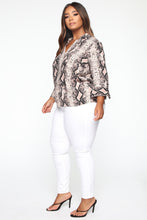 Load image into Gallery viewer, Hiss At Me Shirt - Taupe/combo
