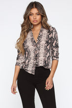 Load image into Gallery viewer, Hiss At Me Shirt - Taupe/combo
