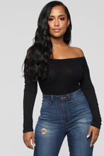 Load image into Gallery viewer, Day To Day Off Shoulder Bodysuit - Black

