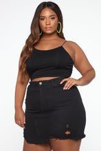 Load image into Gallery viewer, KiKi Cropped Top - Black
