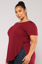 Load image into Gallery viewer, Laid Back Tee - Burgundy

