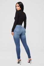 Load image into Gallery viewer, Amerie Turtle Neck Sweater - Black
