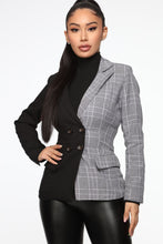 Load image into Gallery viewer, She's The Boss Blazer - Black/White
