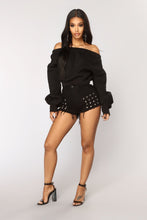 Load image into Gallery viewer, Leyla Off The Shoulder Top - Black
