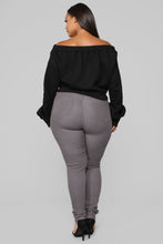 Load image into Gallery viewer, Leyla Off The Shoulder Top - Black
