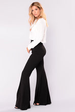 Load image into Gallery viewer, Aurora Woven Top - Off White
