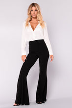 Load image into Gallery viewer, Aurora Woven Top - Off White
