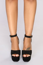 Load image into Gallery viewer, I Know I Can Heel - Black
