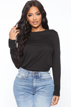 Load image into Gallery viewer, Classic Crewneck Pocket Tee - Black
