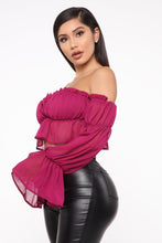 Load image into Gallery viewer, Can't Get Over Me Top - Magenta
