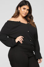 Load image into Gallery viewer, Lady in Waiting Top - Black
