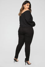 Load image into Gallery viewer, Lady in Waiting Top - Black
