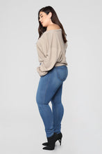 Load image into Gallery viewer, Spotless Mind Top - Coco
