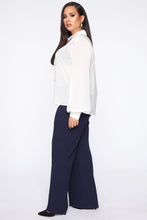 Load image into Gallery viewer, Don't Mind Showing Off Shirt - Ivory
