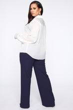 Load image into Gallery viewer, Don't Mind Showing Off Shirt - Ivory
