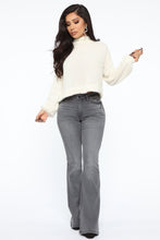 Load image into Gallery viewer, Isabella Cozy Top - Ivory
