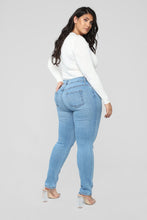 Load image into Gallery viewer, Running To You Long Sleeve Bodysuit - Ivory
