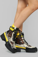 Load image into Gallery viewer, Electric Wave Bootie - Leopard

