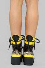 Load image into Gallery viewer, Electric Wave Bootie - Leopard
